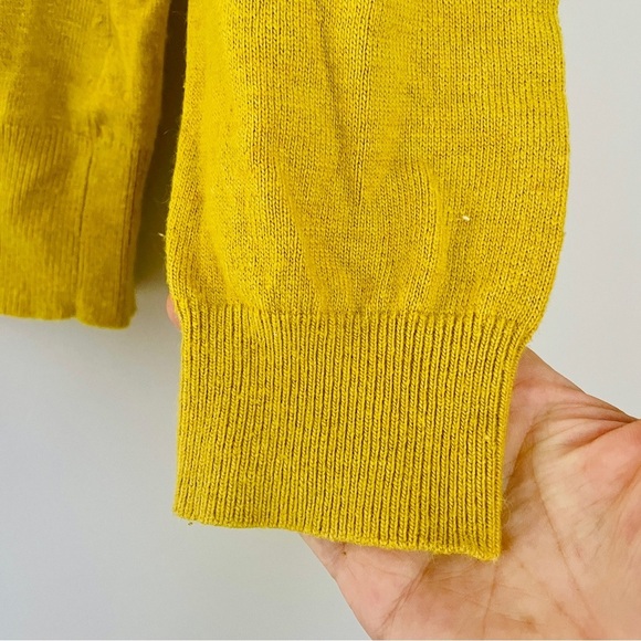Boden Mustard Yellow Gold Sweater 20 Button Detail Shoulder Cashmere Angora - Picture 5 of 7
